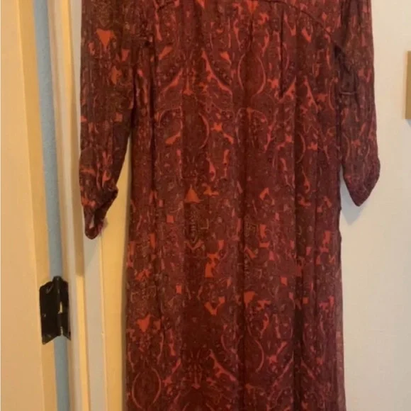 Vintage Nicole Miller reNew York | Size 8| Red Paisley Empire Waist V-Neck Dress - Picture 4 of 6